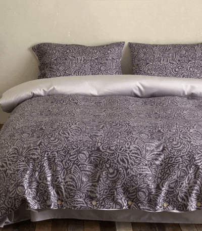 Παπλωματοθήκη Βαμβακοσατέν Σετ 4 Τεμ. με Κατωσέντονο & 2 Μαξιλαροθήκες Midnight Thicket – Υπέρδιπλο 220×240 εκ.