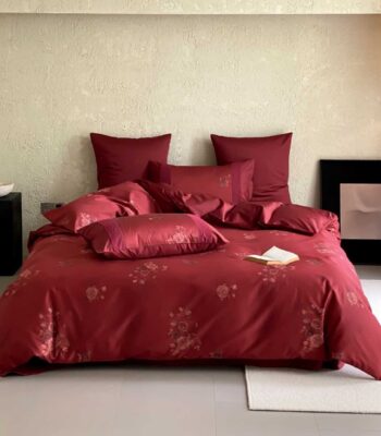 Πολυτελές σετ σεντόνια από 100% βαμβάκι μακριάς ίνας (Long Staple) με τεχνική ζακάρ jacquard, ρομαντικό μπορντό χρώμα για κρεβάτι διπλό και υπέρδιπλο 4 Seasons Collectionn