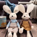 Lumi, Theo & Mira – Το Τρυφερό Τρίο από Βαμβακερές Κούκλες Λαγουδάκια – Συλλογή Cotton Tales