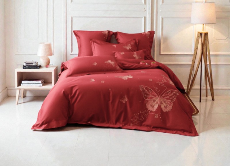 Πολυτελές σετ κλινοσκεπασμάτων κατάλληλο για δώρο του αγίου Βαλεντίνου αλλά και κάθε ειδική περίσταση. Δώρα Αγίου Βαλεντίνου