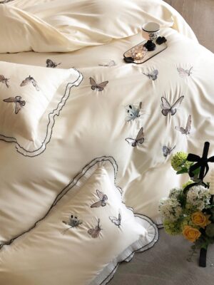 Πολυτελές Σετ Κλινοσκεπασμάτων Dancing Butterfly Με Κέντημα Από 100% Αυστραλιανό Βαμβάκι 